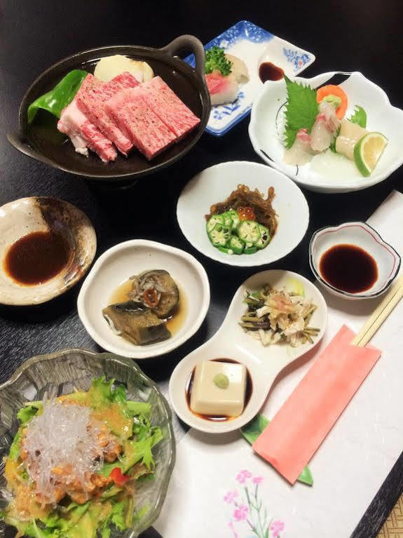 Ryokan Tsuruya Intaku Yufu Exteriör bild