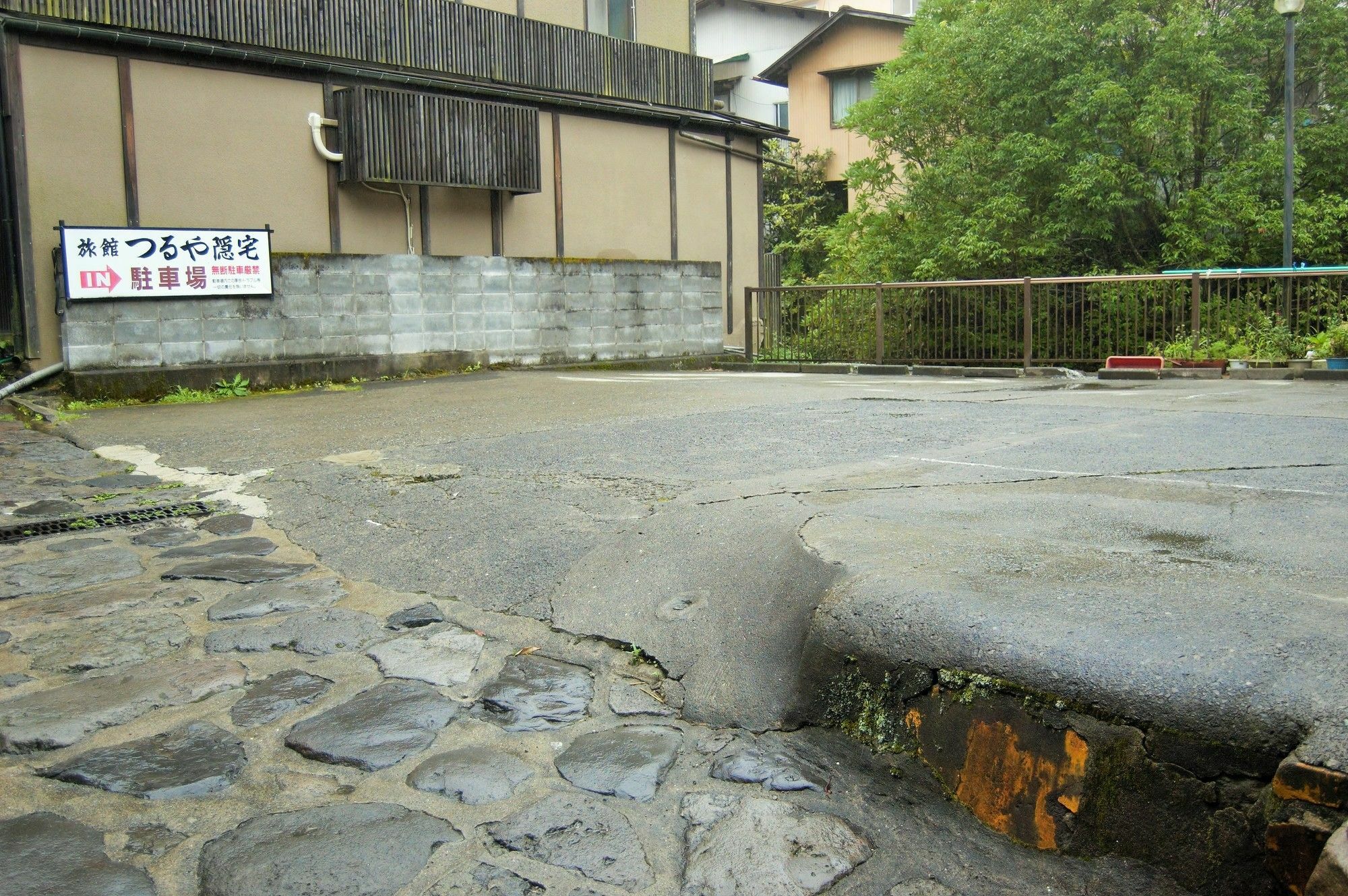 Ryokan Tsuruya Intaku Yufu Exteriör bild